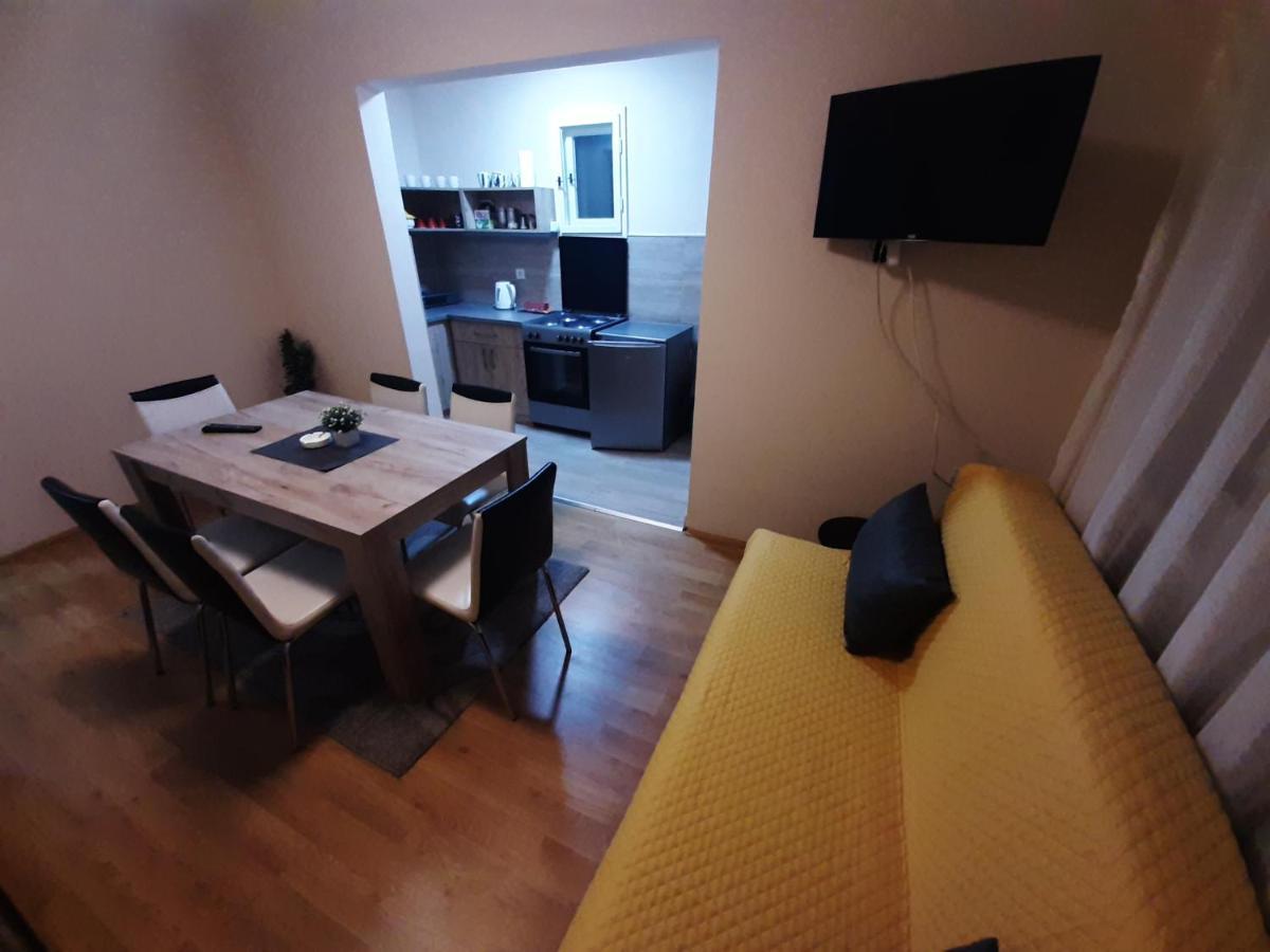 Haus Apartman Zajecar M&L Kültér fotó