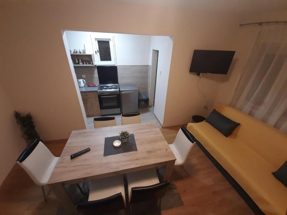 Haus Apartman Zajecar M&L Kültér fotó