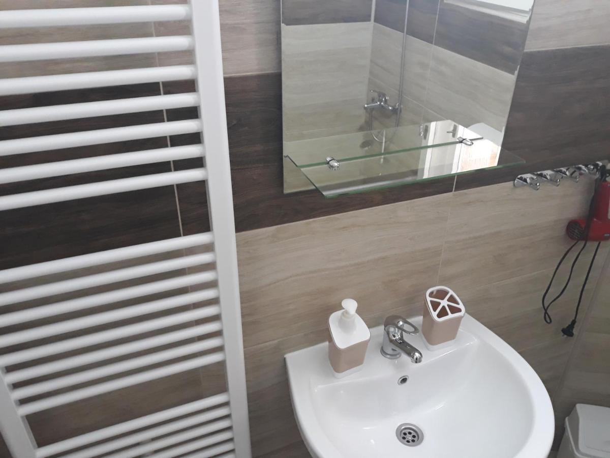 Haus Apartman Zajecar M&L Kültér fotó