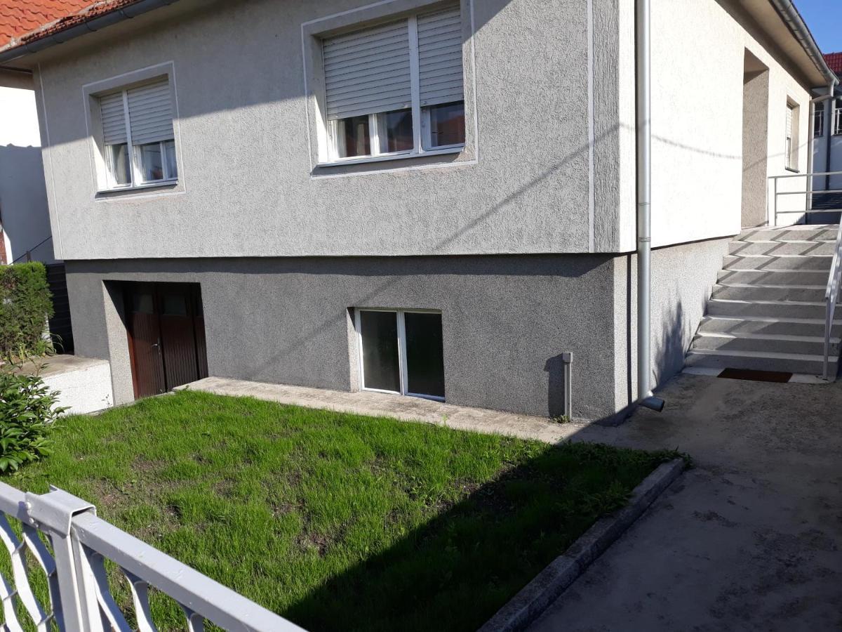 Haus Apartman Zajecar M&L Kültér fotó